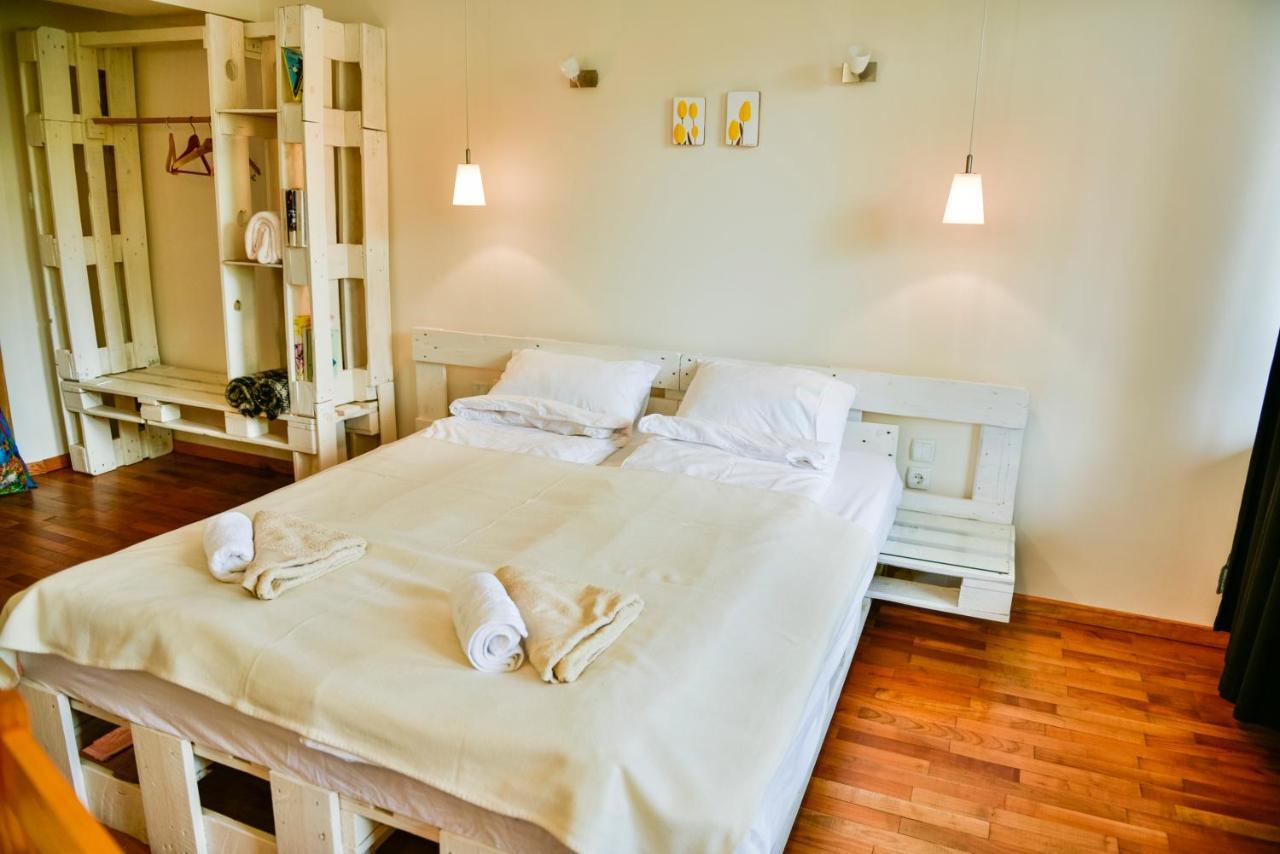 Villa "Forest Way" Pirdop ภายนอก รูปภาพ