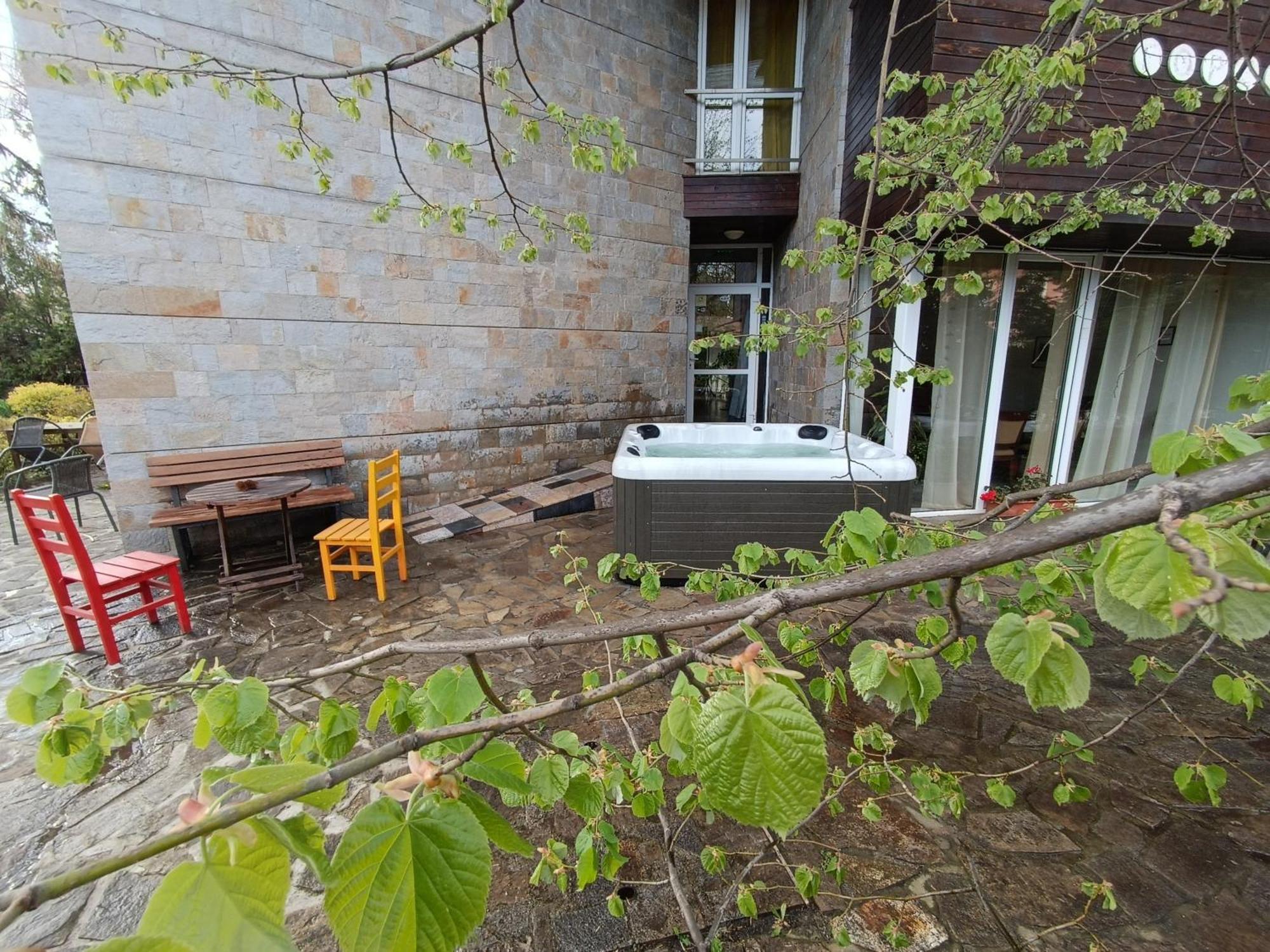 Villa "Forest Way" Pirdop ภายนอก รูปภาพ