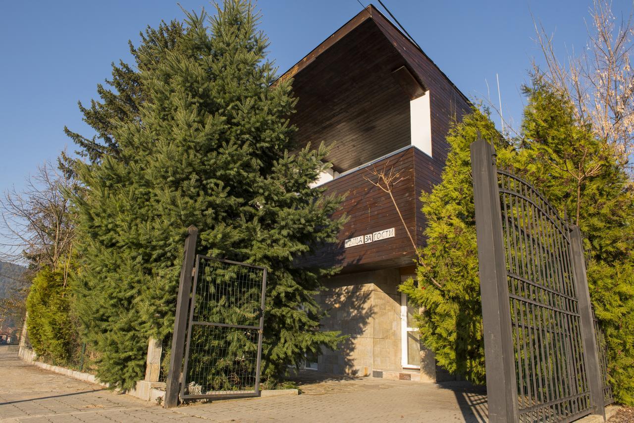 Villa "Forest Way" Pirdop ภายนอก รูปภาพ
