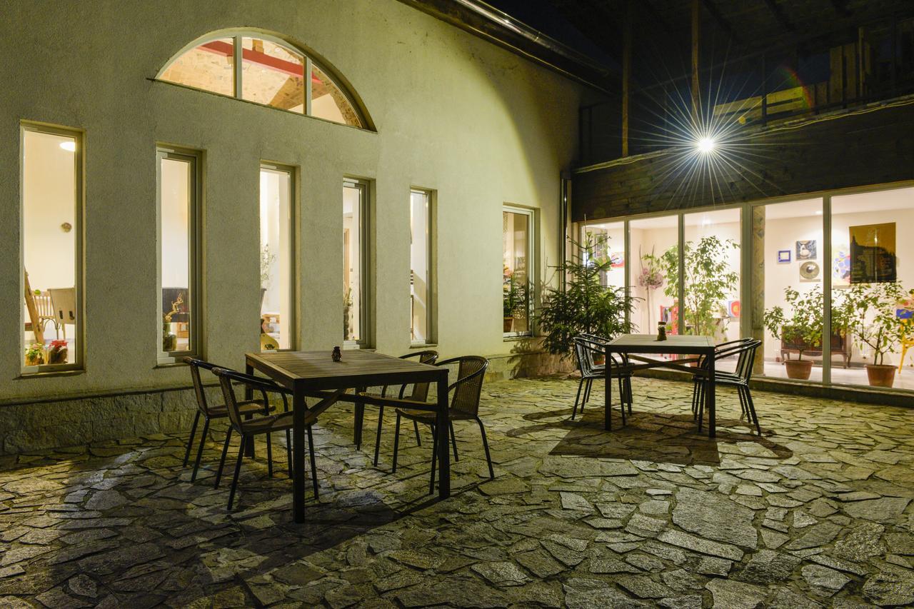 Villa "Forest Way" Pirdop ภายนอก รูปภาพ