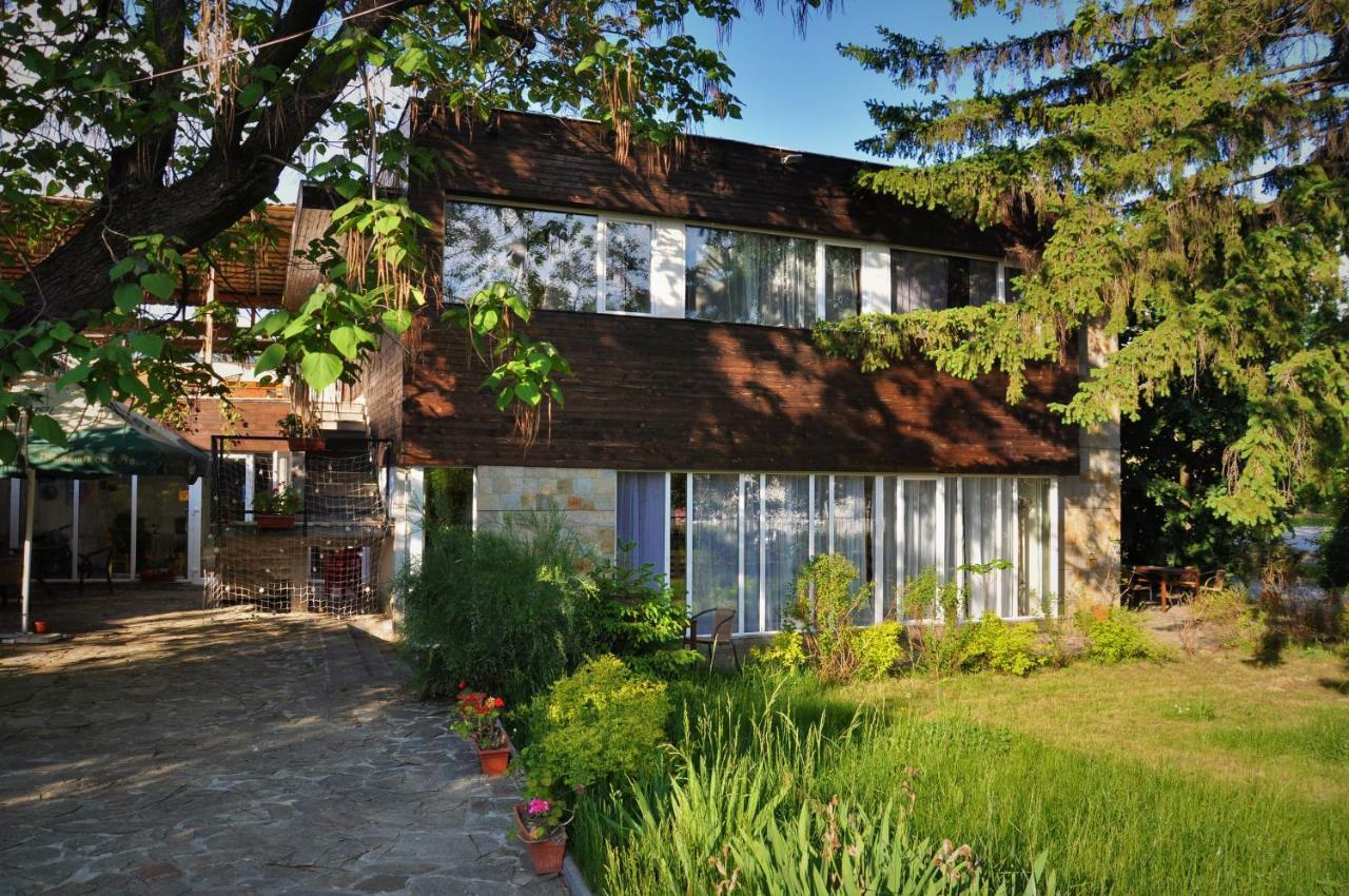 Villa "Forest Way" Pirdop ภายนอก รูปภาพ